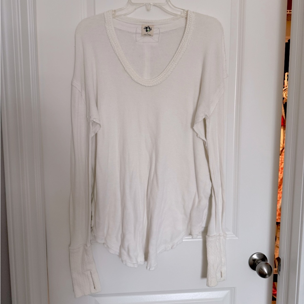 Free people scoop neck long sleeve sweater size S